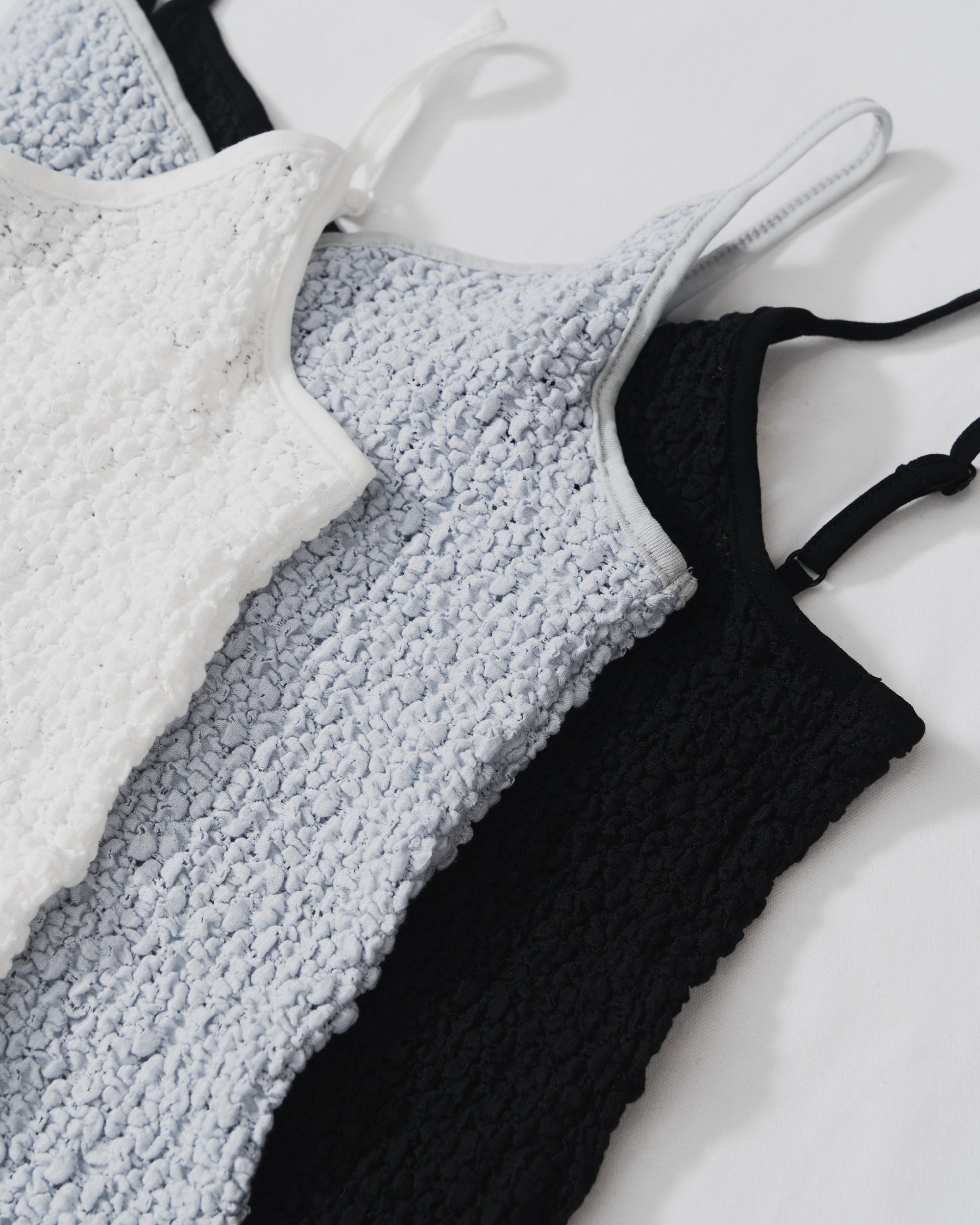 (coming soon 3/9-) Flower Pattern Lace Camisole