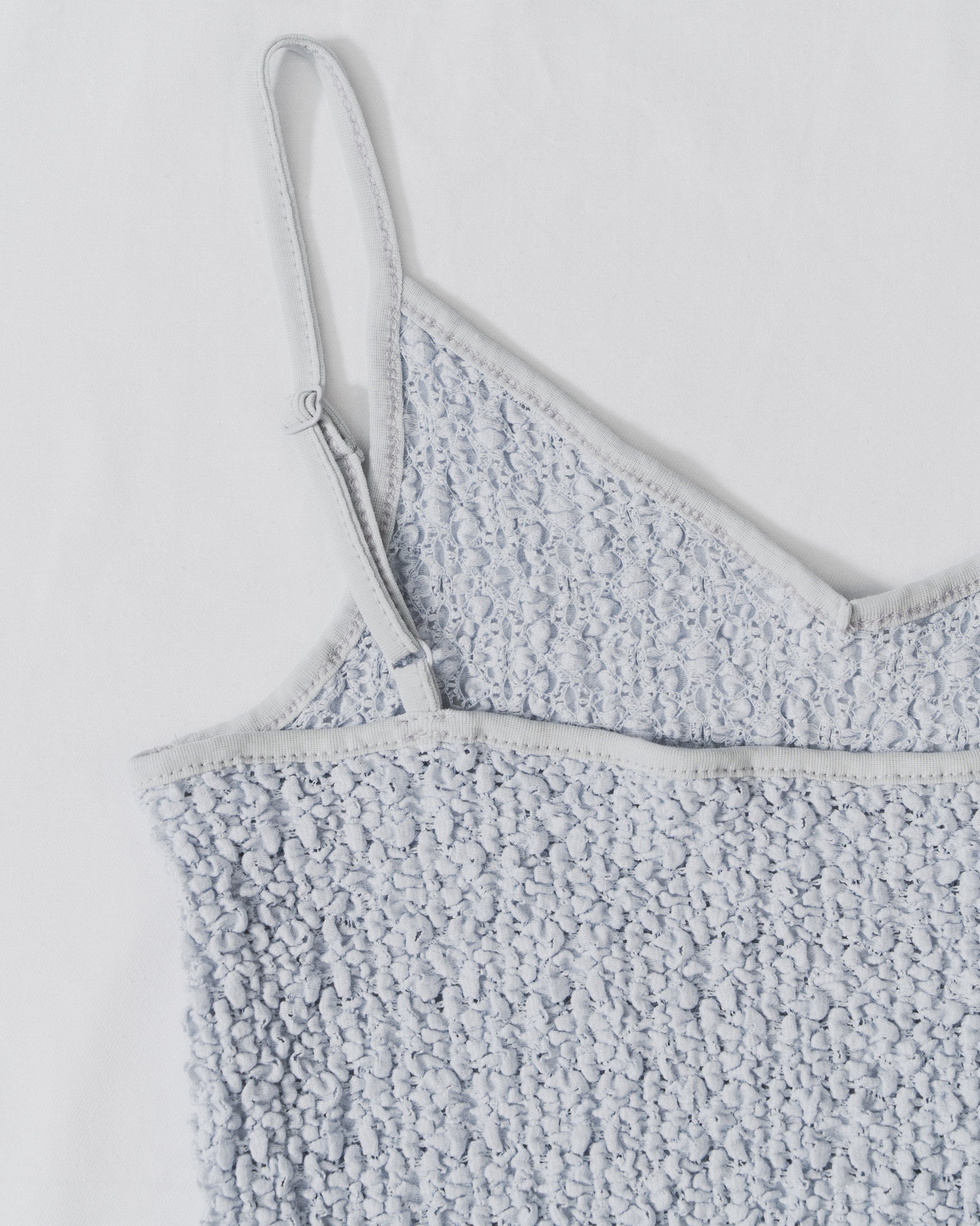 (coming soon 3/9-) Flower Pattern Lace Camisole