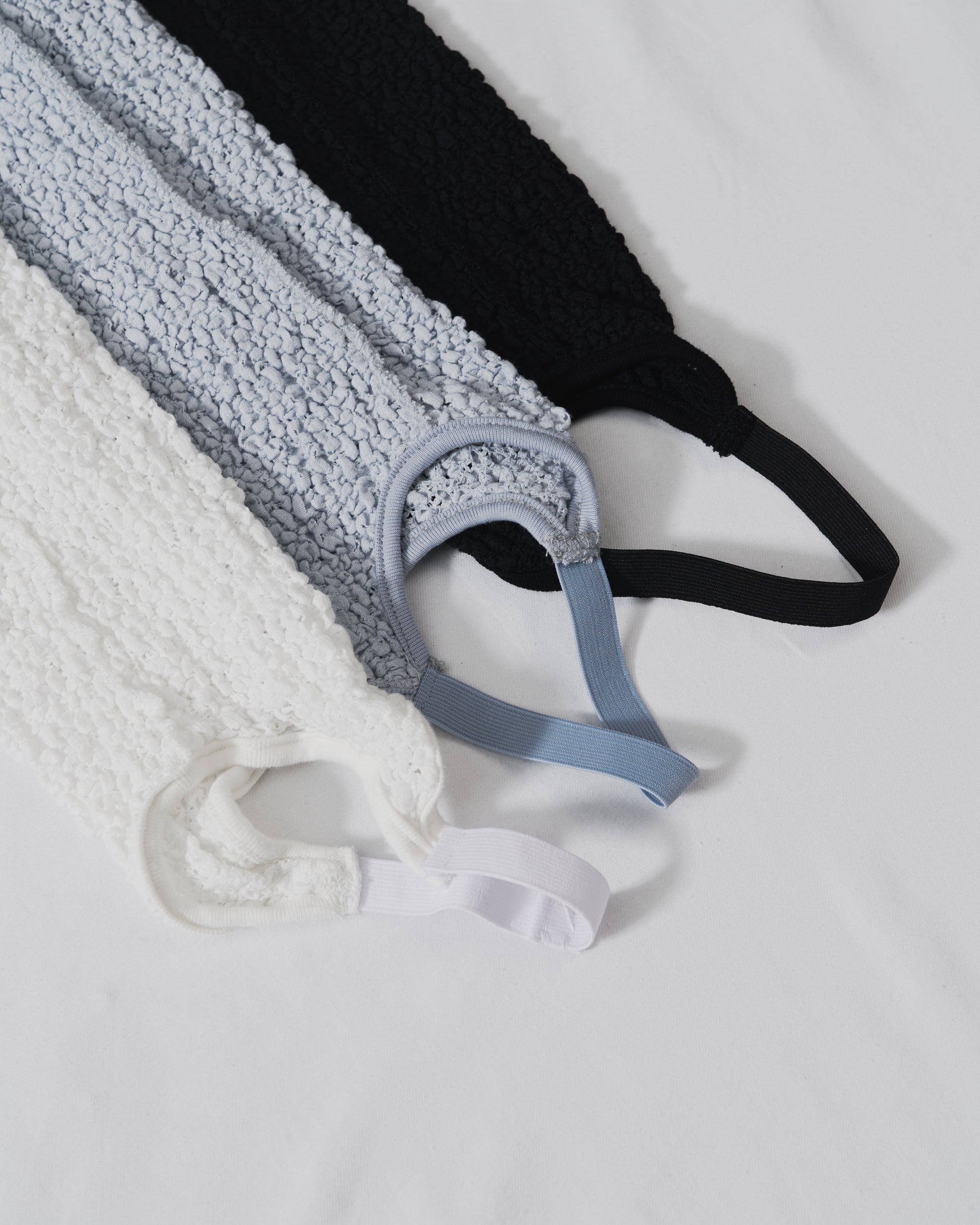 (coming soon 3/9-) Flower Pattern Lace Stirrup Leggings