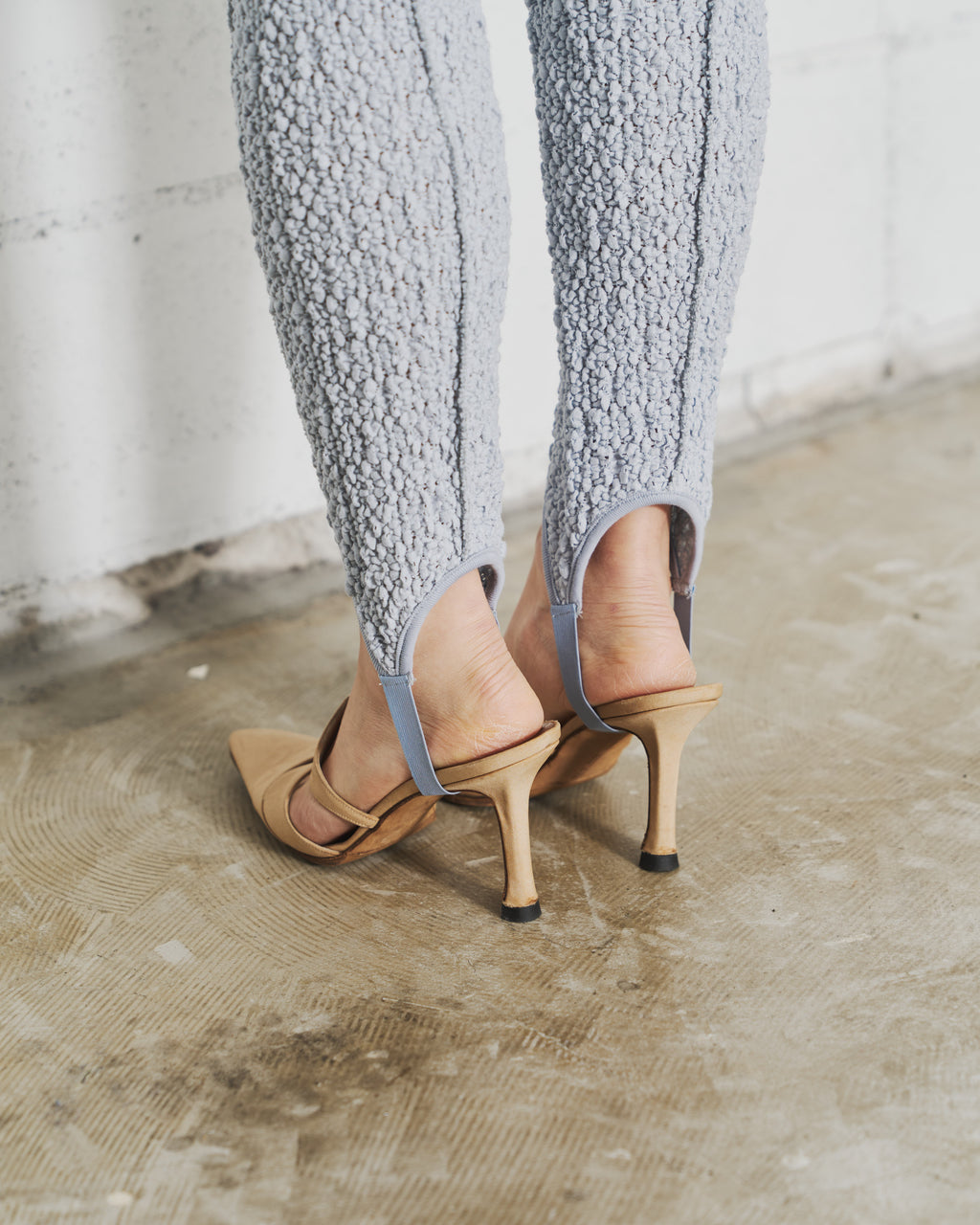 Flower Pattern Lace Stirrup Leggings