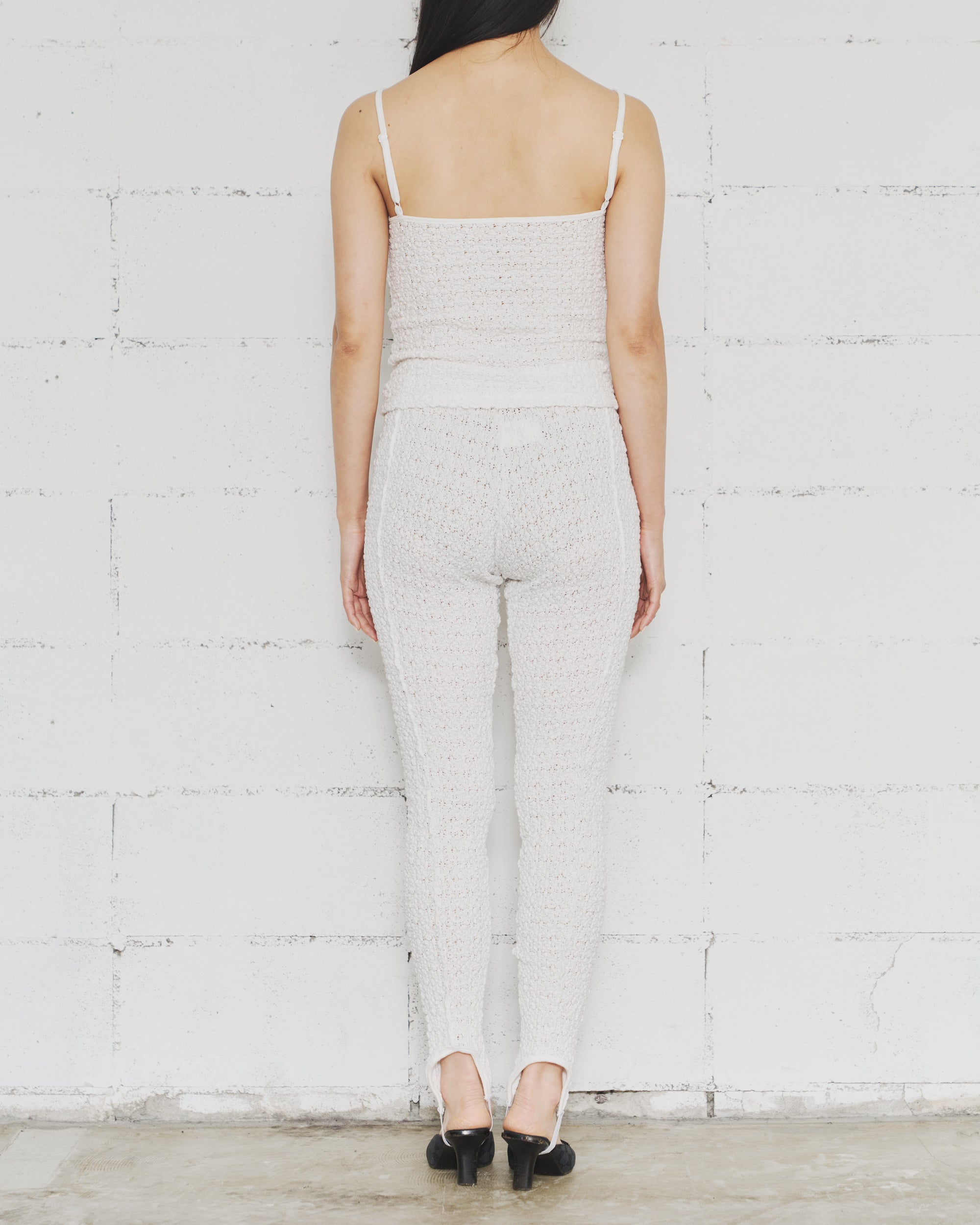 (coming soon 3/9-) Flower Pattern Lace Stirrup Leggings